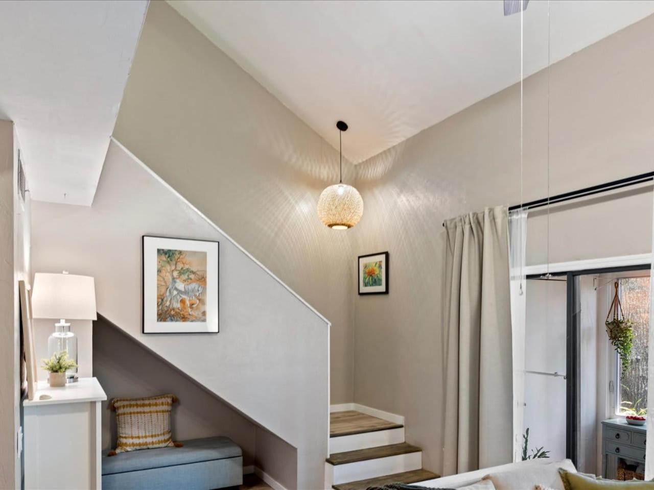 Artist'S Tower Townhome Just Renovated W Loft Gainesville Zewnętrze zdjęcie