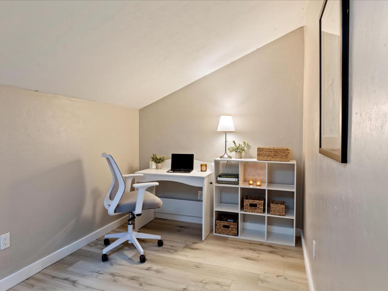 Artist'S Tower Townhome Just Renovated W Loft Gainesville Zewnętrze zdjęcie